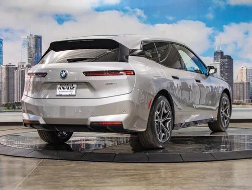 2026 BMW iX xDrive45