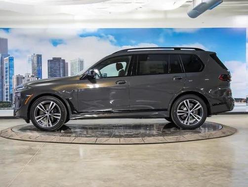 2026 BMW X7 M60i