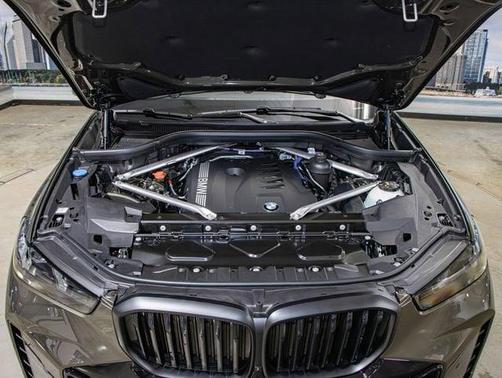 Manhattan Green 2026 BMW X5 xDrive40i