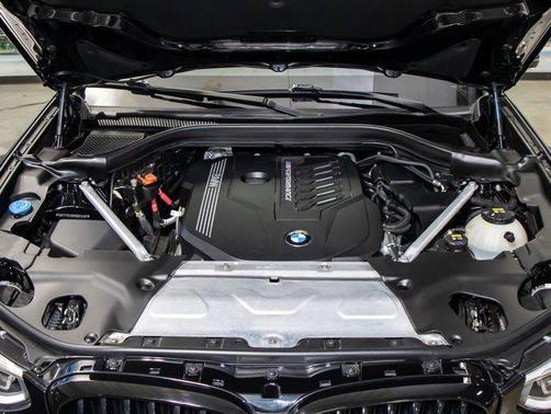 2021 BMW X3 M40i
