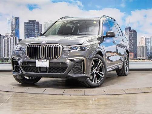 2022 BMW X7 M50i