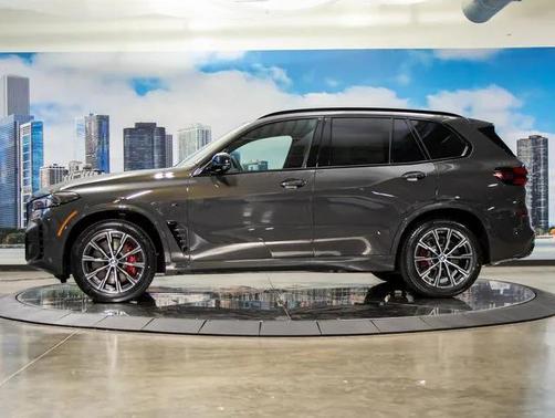 2026 BMW X5 M60i