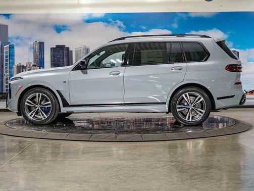 2026 BMW X7 M60i