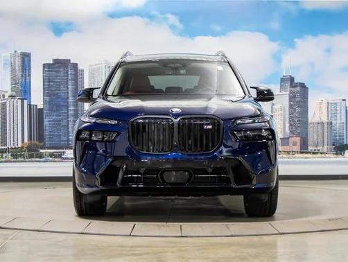 2025 BMW X7 M60i