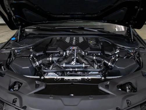 2025 BMW M8 Competition