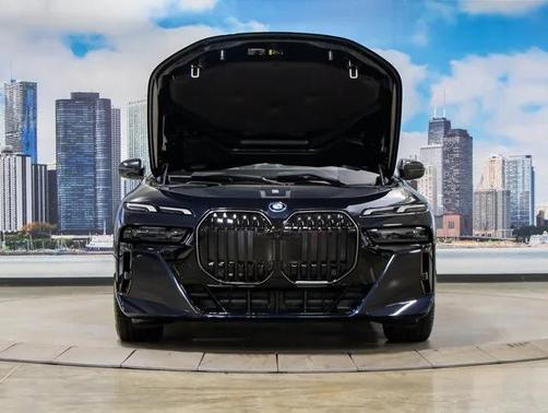 2025 BMW i7 xDrive60