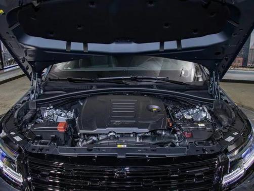 2026 Land Rover Range Rover Velar P250 SE R-Dynamic