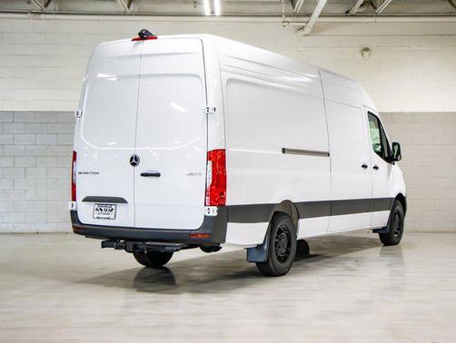 2025 Mercedes-Benz Sprinter 2500 Cargo 170 WB