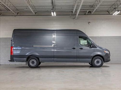 Selenite Grey Metallic 2026 Mercedes-Benz Sprinter 2500 Cargo 170 WB