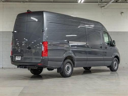 Selenite Grey Metallic 2026 Mercedes-Benz Sprinter 2500 Cargo 170 WB