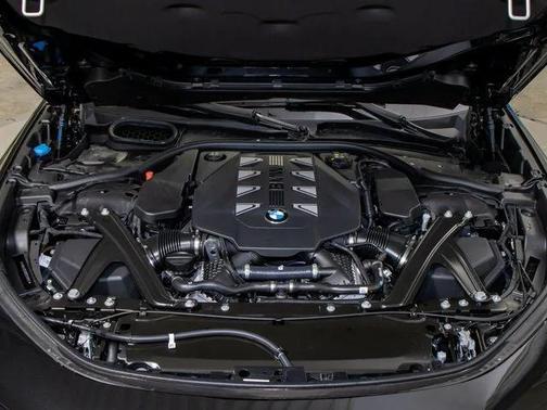 2025 BMW 760 i xDrive