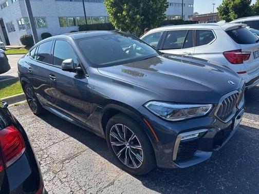 2021 BMW X6 M50i