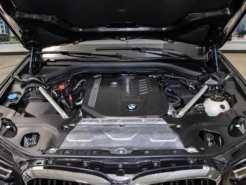 2024 BMW X4 M40i