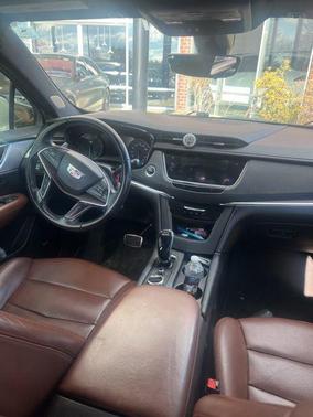 2020 Cadillac XT5 Sport