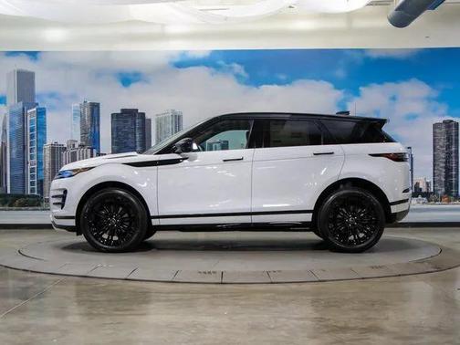 2026 Land Rover Range Rover Evoque Dynamic SE