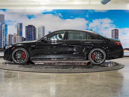 Obsidian Black Metallic 2026 Mercedes-Benz AMG S 63 E 4MATIC