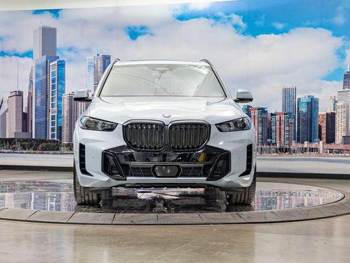 Gray Metallic 2026 BMW X5 xDrive40i