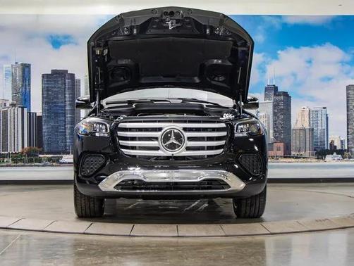 2025 Mercedes-Benz GLS 450 4MATIC