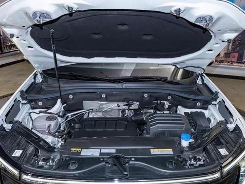 2024 Volkswagen Atlas Cross Sport 2.0T SEL Premium