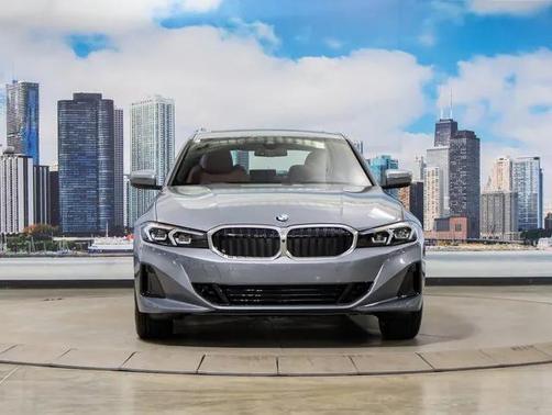 2025 BMW 330 i xDrive