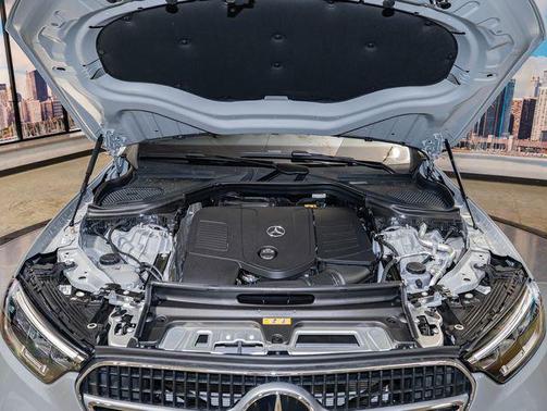 MANUFAKTUR Alpine Grey 2026 Mercedes-Benz GLC 300 4MATIC