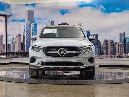 MANUFAKTUR Alpine Grey 2026 Mercedes-Benz GLC 300 4MATIC