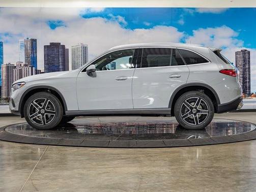 MANUFAKTUR Alpine Grey 2026 Mercedes-Benz GLC 300 4MATIC