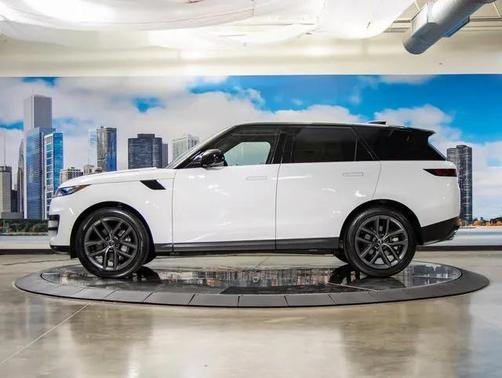 2025 Land Rover Range Rover Sport SE