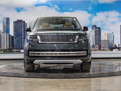 2026 Land Rover Range Rover SE LWB 7-Seats / V8