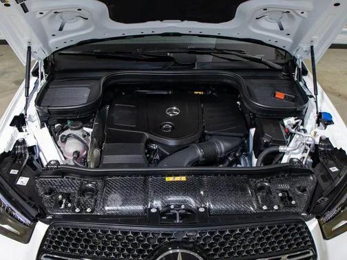 2025 Mercedes-Benz GLE 450e 4MATIC