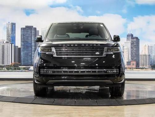 2025 Land Rover Range Rover SE