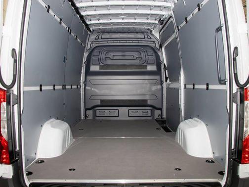 2025 Mercedes-Benz Sprinter 2500 Standard Roof