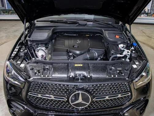 2025 Mercedes-Benz GLE 450e 4MATIC