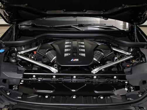 2026 BMW X6 M60i