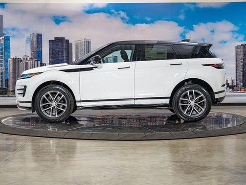 Fuji White 2026 Land Rover Range Rover Evoque Dynamic SE