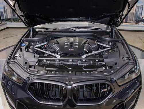2026 BMW X6 M60i
