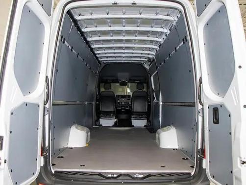 2024 Mercedes-Benz Sprinter 3500 Cargo 170 WB