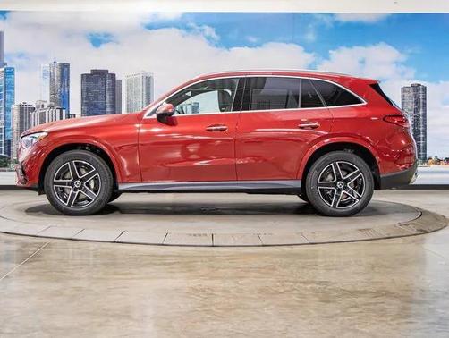 2026 Mercedes-Benz GLC 300 4MATIC