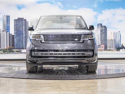 2025 Land Rover Range Rover SE