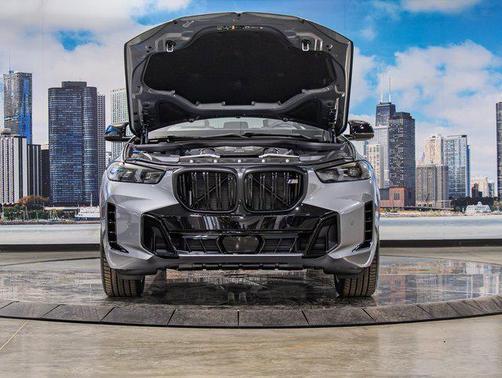 2026 BMW X5 M60i