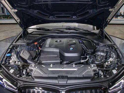 2026 BMW 330 i xDrive