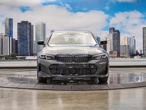 2026 BMW 330 i xDrive