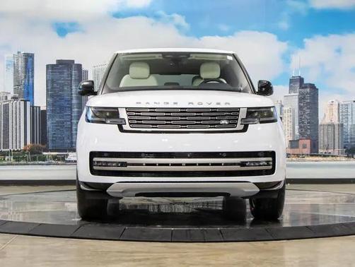2025 Land Rover Range Rover SE