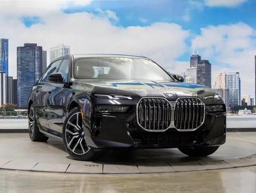 2025 BMW 750e i xDrive