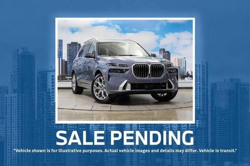 Alpine White 2027 BMW X7 xDrive40i