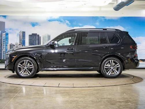 2026 BMW X7 M60i