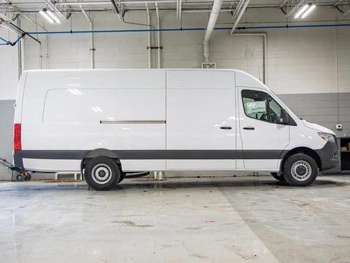 2025 Mercedes-Benz Sprinter 3500 High Roof