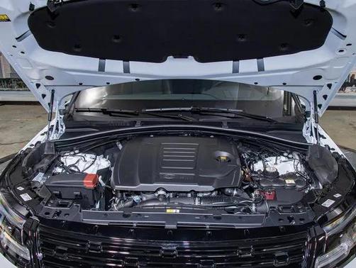 2026 Land Rover Range Rover Velar P250 SE R-Dynamic