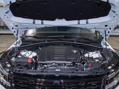 2026 Land Rover Range Rover Velar P250 SE R-Dynamic