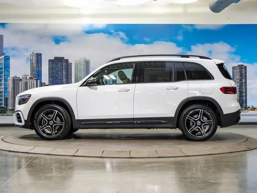 2025 Mercedes-Benz GLB 250 4MATIC